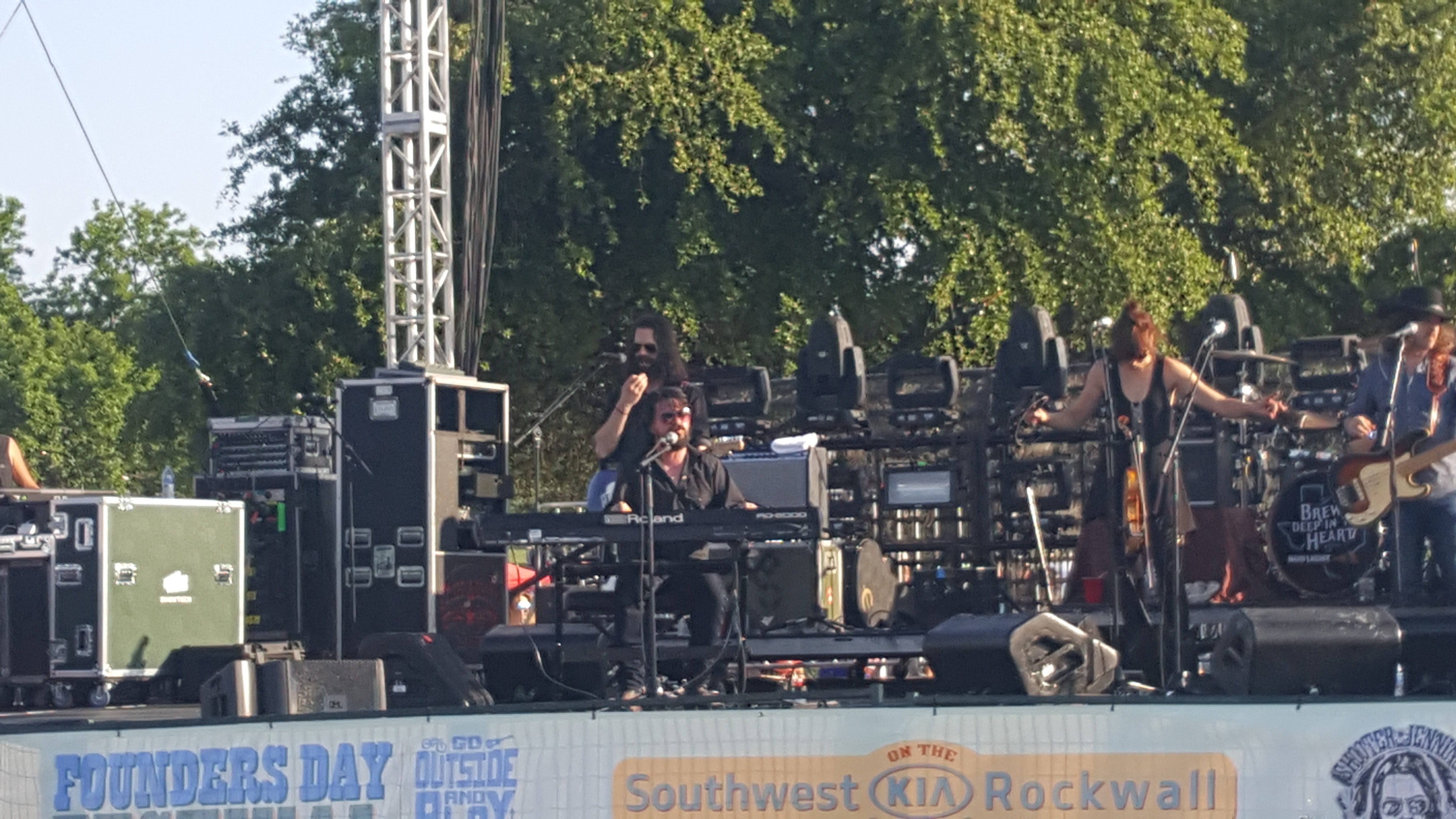 ShooterJennings2018-05-19FoundersDayFestivalRockwallTX (2).jpg